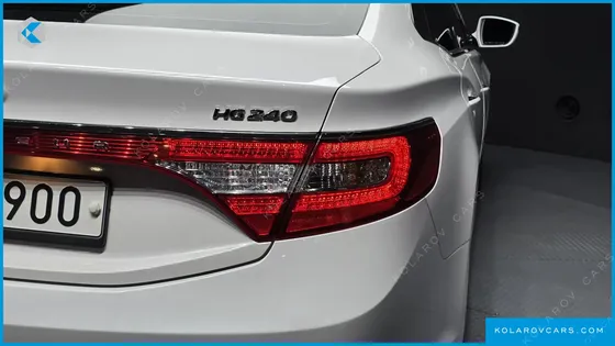 HYUNDAI GRANDEUR HG240 MODERN