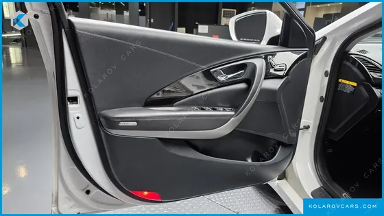 HYUNDAI GRANDEUR HG240 MODERN