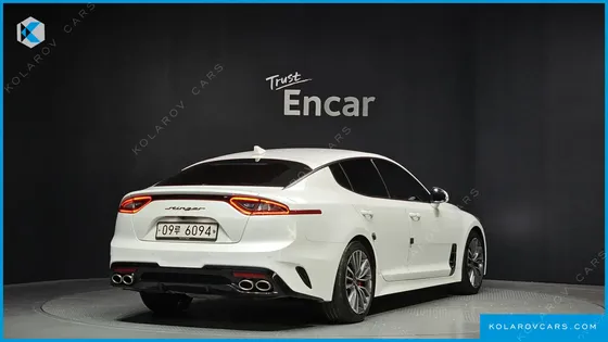 KIA STINGER 2.0 TURBO 2WD