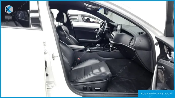 KIA STINGER 2.0 TURBO 2WD