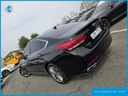 HYUNDAI GENESIS G330 MODERN AWD