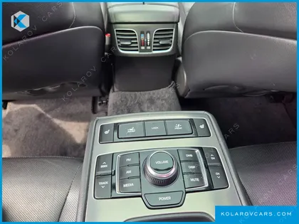 HYUNDAI GENESIS G330 MODERN AWD