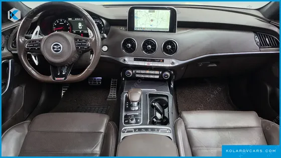 KIA STINGER 3.3 TURBO 2WD