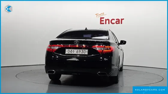 HYUNDAI GRANDEUR HG240 MODERN COLLECTION