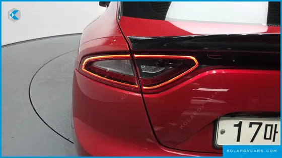 KIA STINGER 2.0 TURBO 2WD