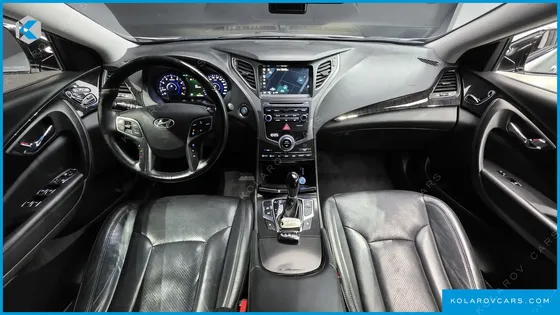 HYUNDAI GRANDEUR HG300 PREMIUM