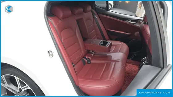 KIA STINGER 2.0 TURBO 2WD