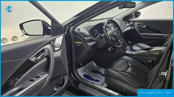 HYUNDAI GRANDEUR HG300 PREMIUM