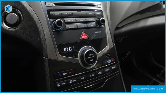 HYUNDAI GRANDEUR HG300 PREMIUM
