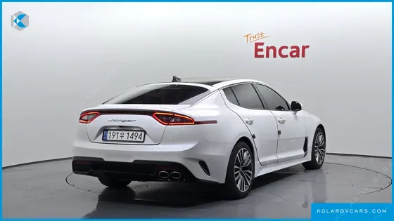 KIA STINGER 2.2 DIESEL 2WD