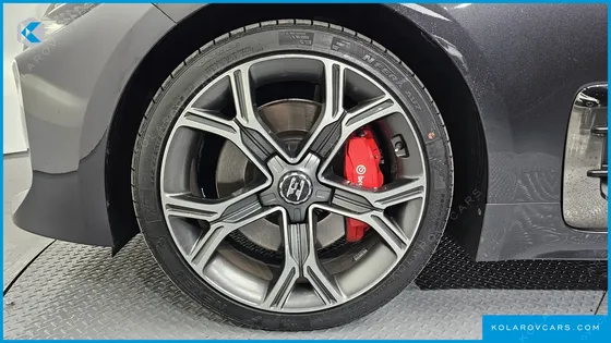 KIA STINGER 2.0 TURBO 2WD