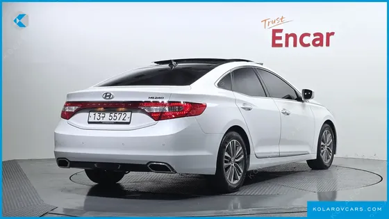HYUNDAI GRANDEUR HG240 MODERN