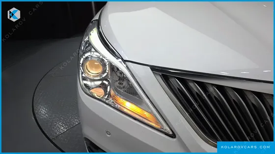 HYUNDAI GRANDEUR HG240 MODERN