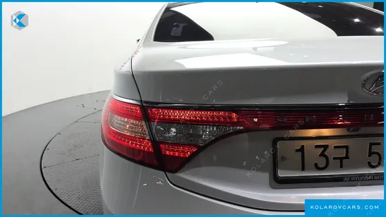 HYUNDAI GRANDEUR HG240 MODERN