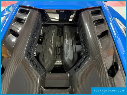 LAMBORGHINI REVUELTO 6.5 V12