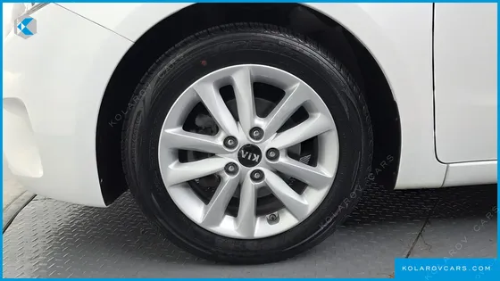 KIA K3 TRENDY