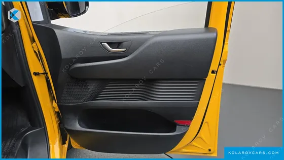 HYUNDAI STARIA L3.5  KINDER SAFETY CAR