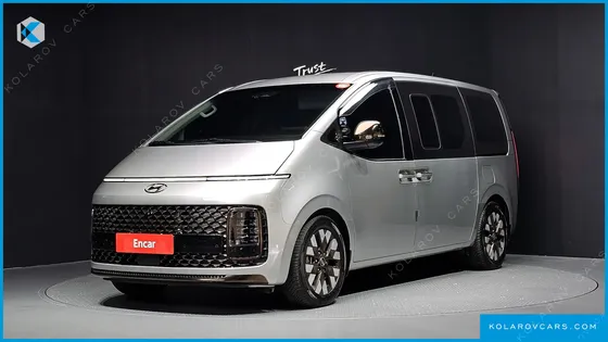 HYUNDAI STARIA 4WD LOUNGE 7-SEATER