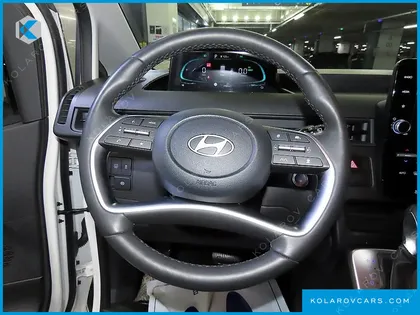 HYUNDAI STARIA HEV 1.6 TOURER 11-SEATER
