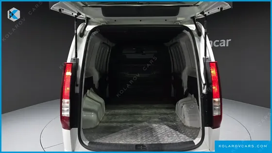 HYUNDAI STARIA CARGO 3-SEATER