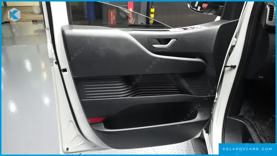 HYUNDAI STARIA CARGO 3-SEATER