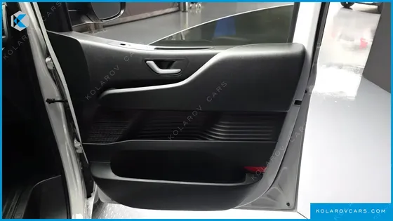 HYUNDAI STARIA CARGO 3-SEATER