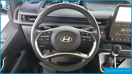 HYUNDAI STARIA HEV 1.6 CARGO 5-SEATER