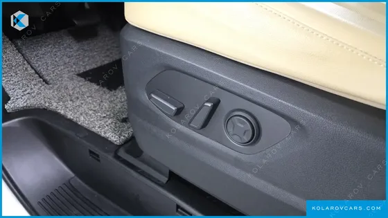 HYUNDAI STARIA HEV 1.6 CARGO 5-SEATER