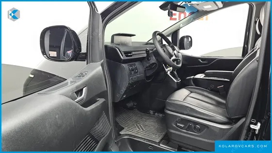 HYUNDAI STARIA TOURER 9-SEATER