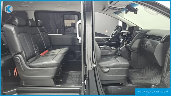 HYUNDAI STARIA TOURER 9-SEATER