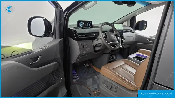 HYUNDAI STARIA HEV 1.6 LOUNGE 7-SEATER