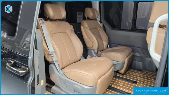 HYUNDAI STARIA HEV 1.6 LOUNGE 7-SEATER