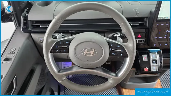 HYUNDAI STARIA HEV 1.6 LOUNGE 7-SEATER