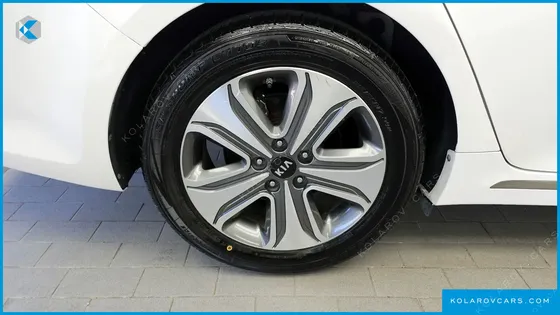 KIA K5 PRESTIGE