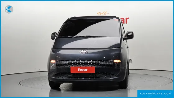 HYUNDAI STARIA TOURER 11-SEATER