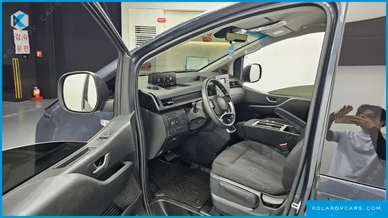 HYUNDAI STARIA TOURER 11-SEATER