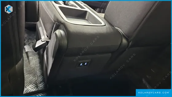 HYUNDAI STARIA TOURER 11-SEATER