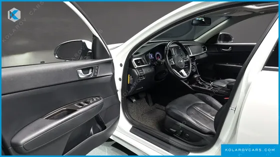 KIA K5 2.0 LPI RENTAL CAR