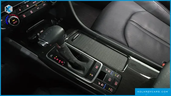 KIA K5 2.0 LPI RENTAL CAR