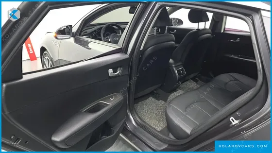 KIA K5 2.0 LPI RENTAL CAR