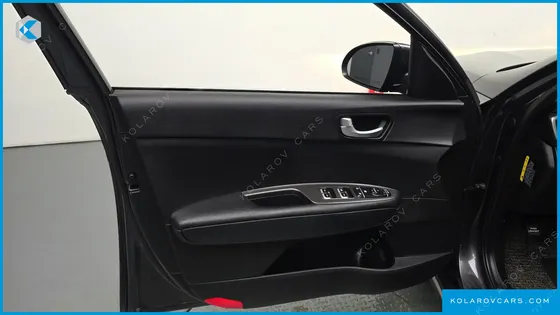 KIA K5 2.0 LPI RENTAL CAR