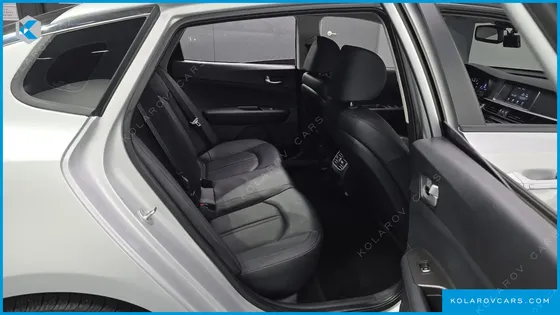 KIA K5 2.0 LPI RENTAL CAR