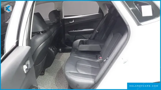 KIA K5 2.0 LPI RENTAL CAR