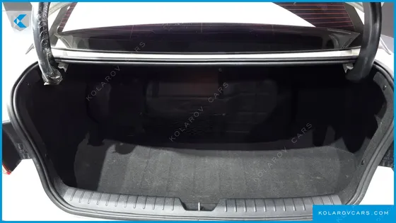 KIA K5 2.0 LPI RENTAL CAR
