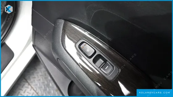 KIA K5 2.0 LPI RENTAL CAR