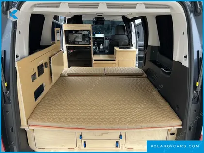 HYUNDAI STARIA 4WD CAMPER