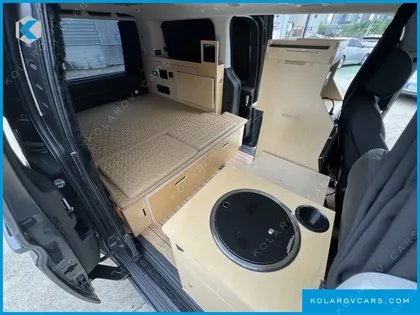 HYUNDAI STARIA 4WD CAMPER