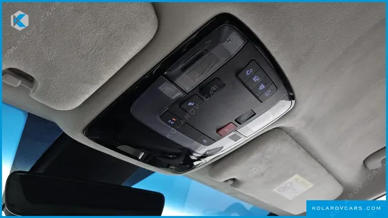 HYUNDAI STARIA 4WD LOUNGE 7-SEATER