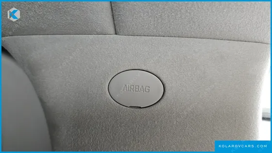 HYUNDAI STARIA 4WD LOUNGE 7-SEATER