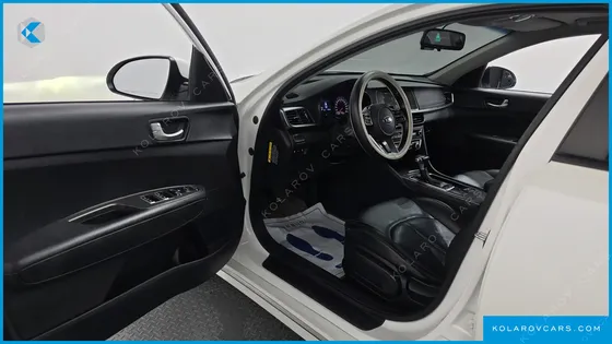 KIA K5 2.0 LPI RENTAL CAR